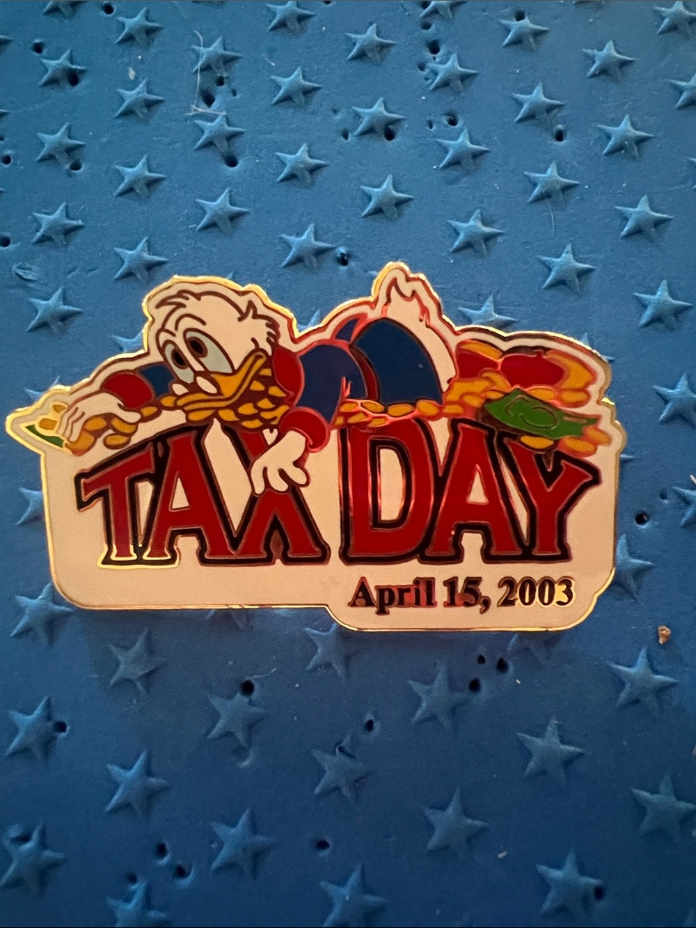 Disney LE Scrooge McDuck Tax Day 2003 Rare HTF Pin